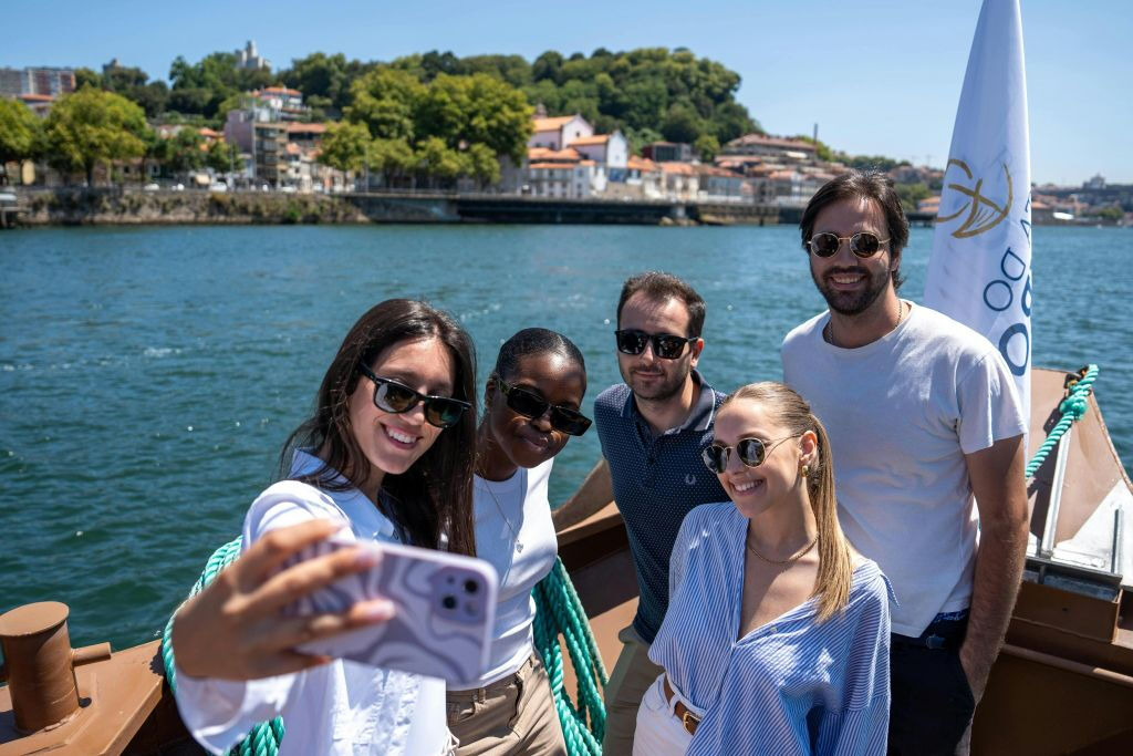 Porto Tuk Tuk Tour & Douro River Six Bridges Cruise
