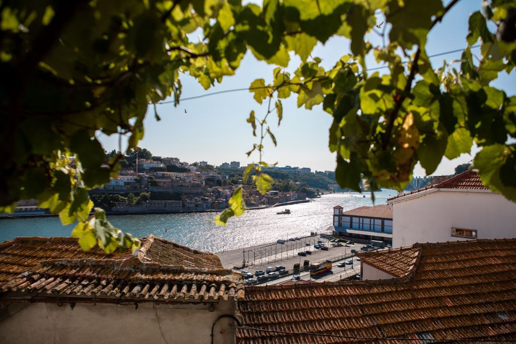 Oporto: A Casa do Fado - Sao Joao Novo