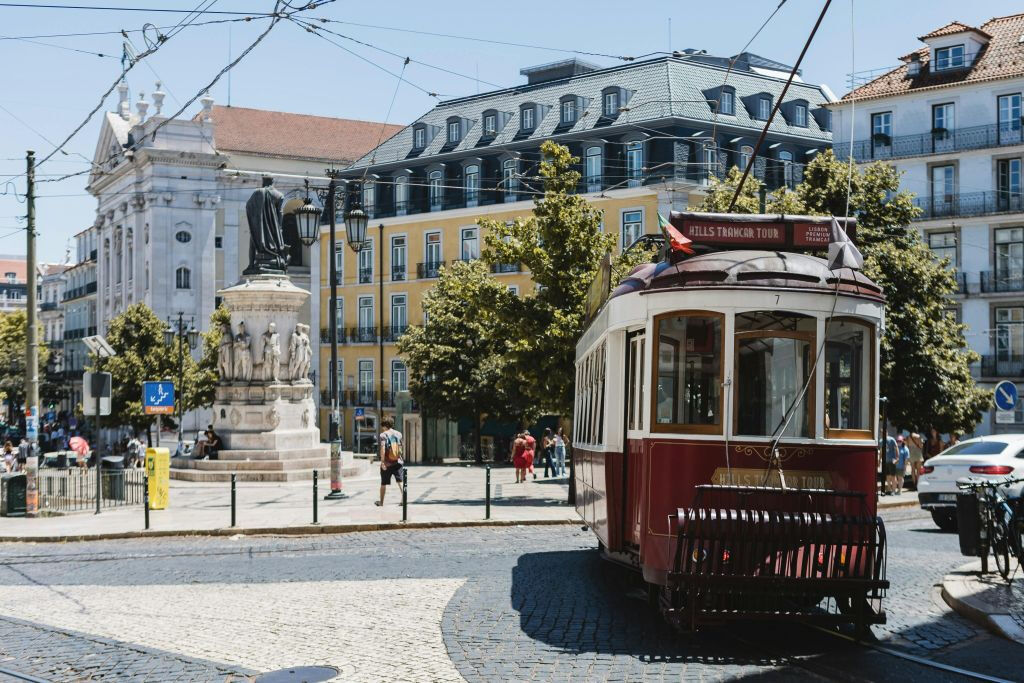 Yellow Bus Lisbon: Tour en bus turístico de 48 horas y tranvía histórico