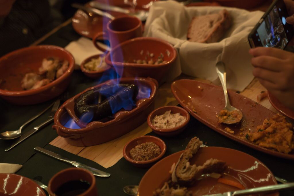 Associação Fado do Casto: Espectáculo de Fado con Cena