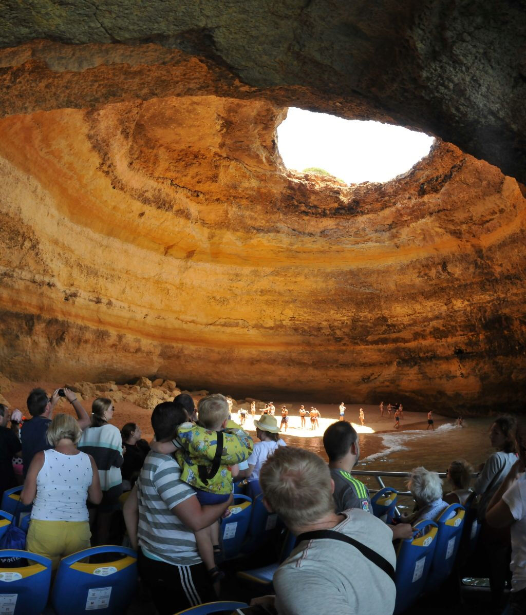 Excursión en lancha de cuevas y observación de delfines desde Albufeira