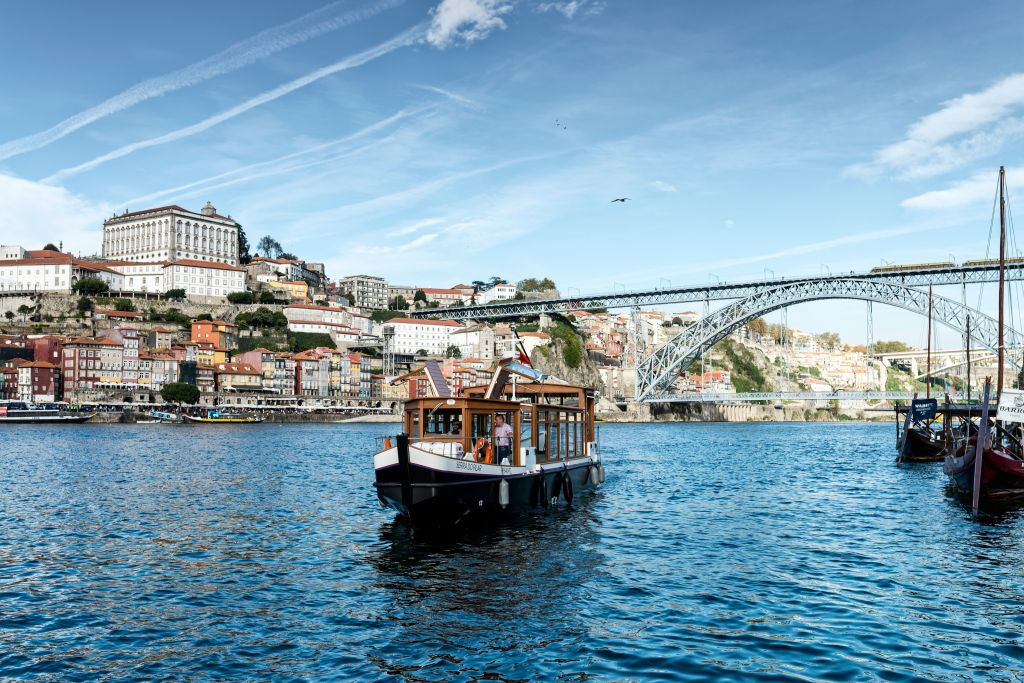 Balsa para o rio Douro