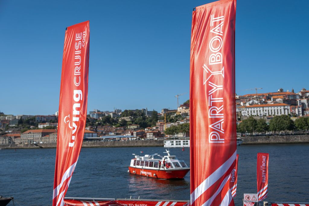 Porto: Douro River Party Boat with Sunset Option
