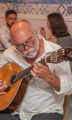 Portimão: Show de fado com degustação de tapas algarvias