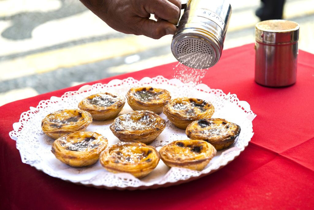 Best of Lisbon Walking Tour: Baixa, Chiado and Alfama