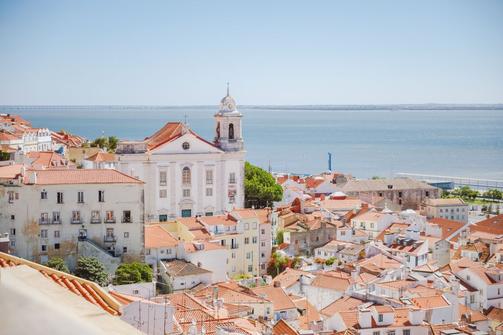Best of Lisbon Walking Tour: Baixa, Chiado and Alfama
