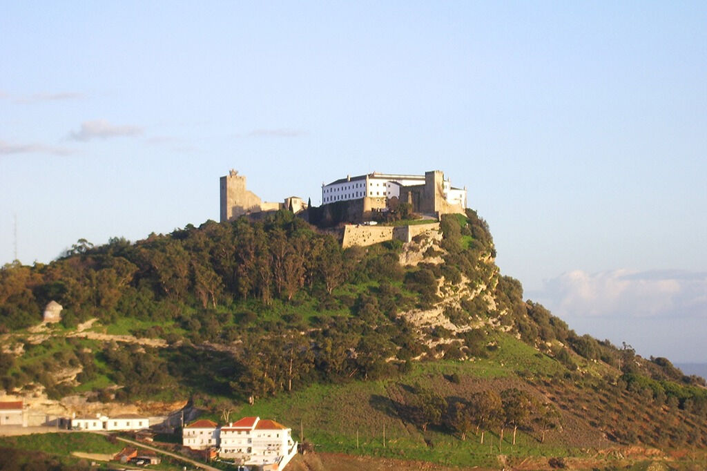 Full Day Arrábida Wine Tour from Lisbon