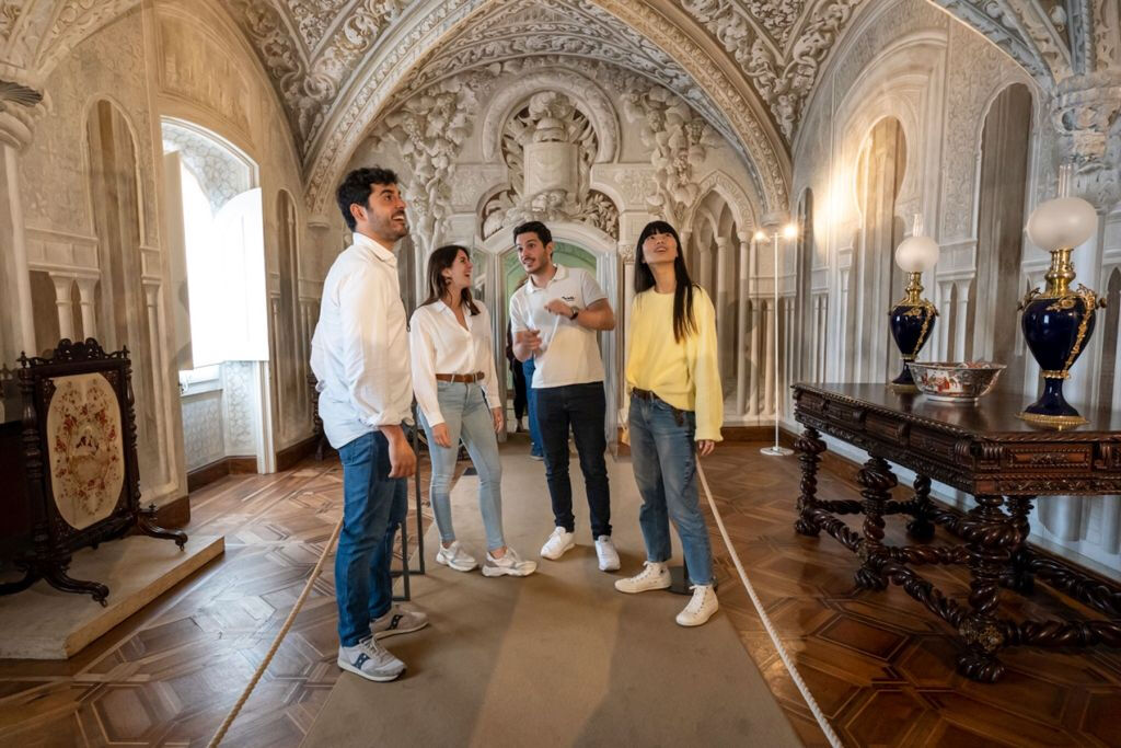 Sintra & Cascais: Guided Walking Tour & Day Trip From Lisbon