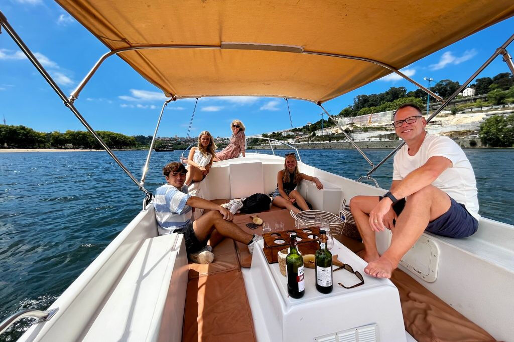 Douro River Boat Cruise with Port Wine