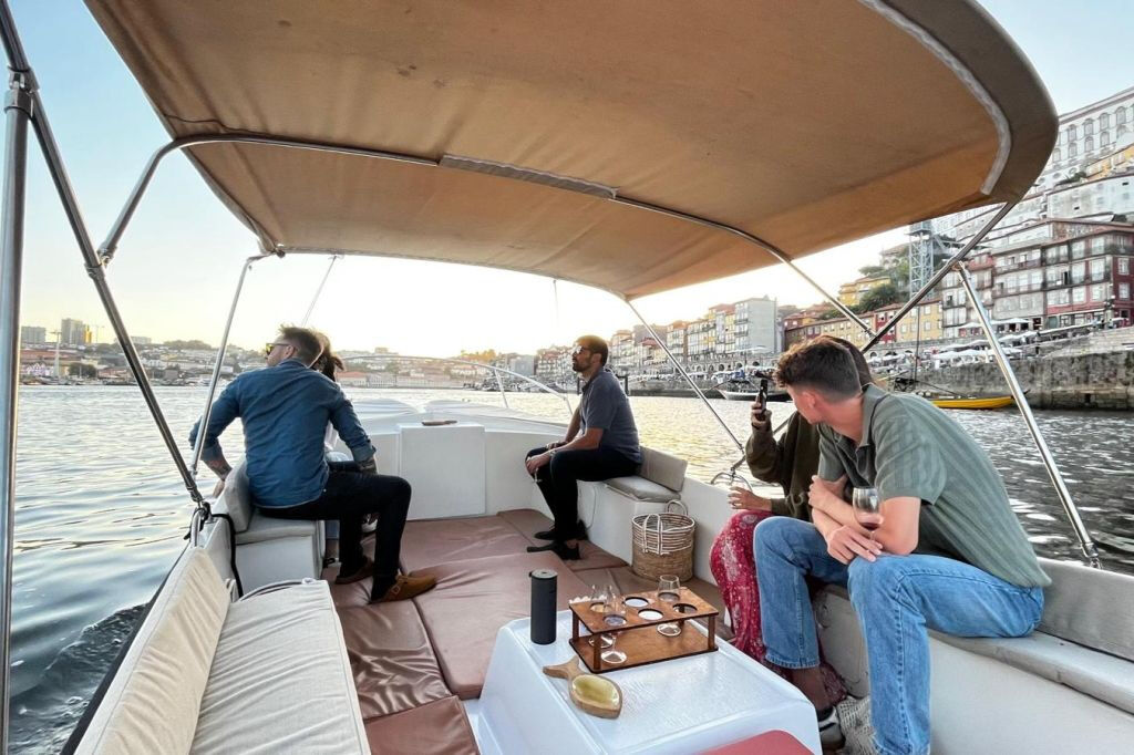 Douro River Boat Cruise with Port Wine
