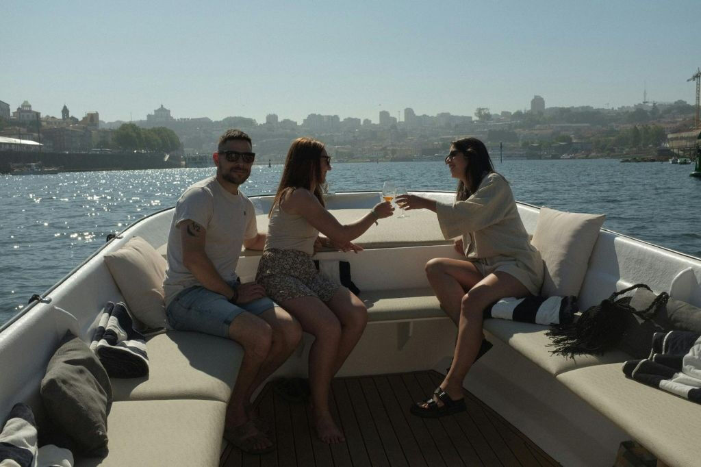 Douro River Boat Cruise with Port Wine
