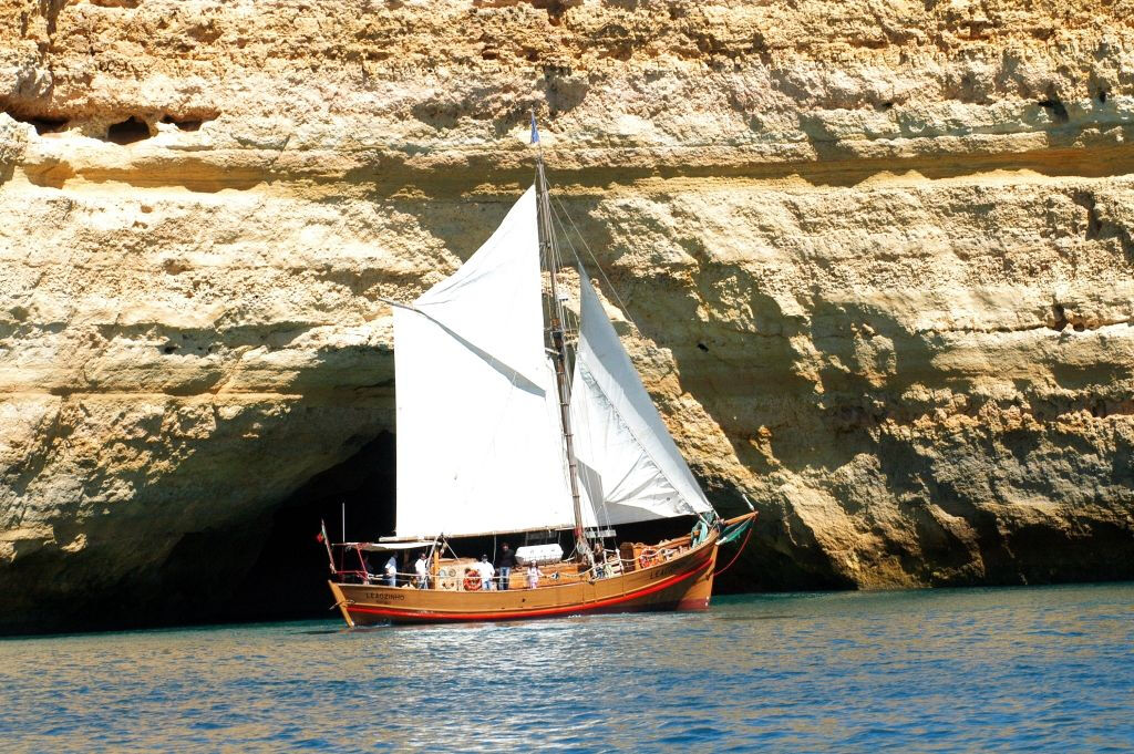 Crucero de día completo con barbacoa desde Albufeira