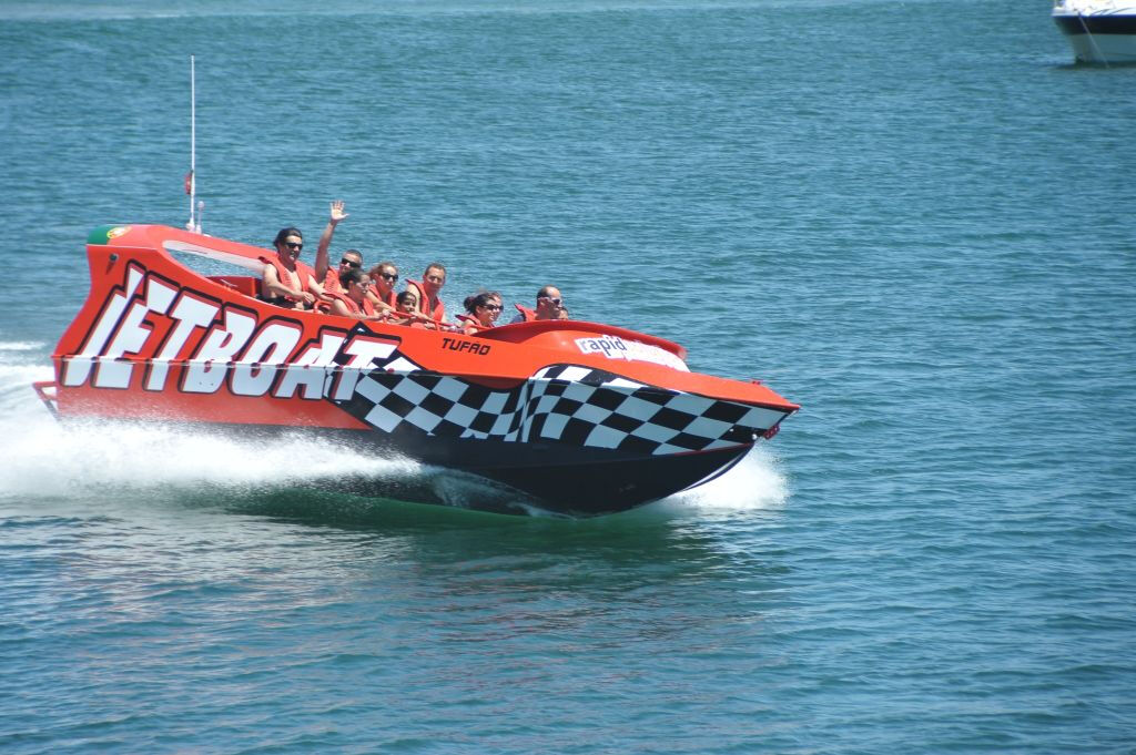Aventura en lancha en Albufeira