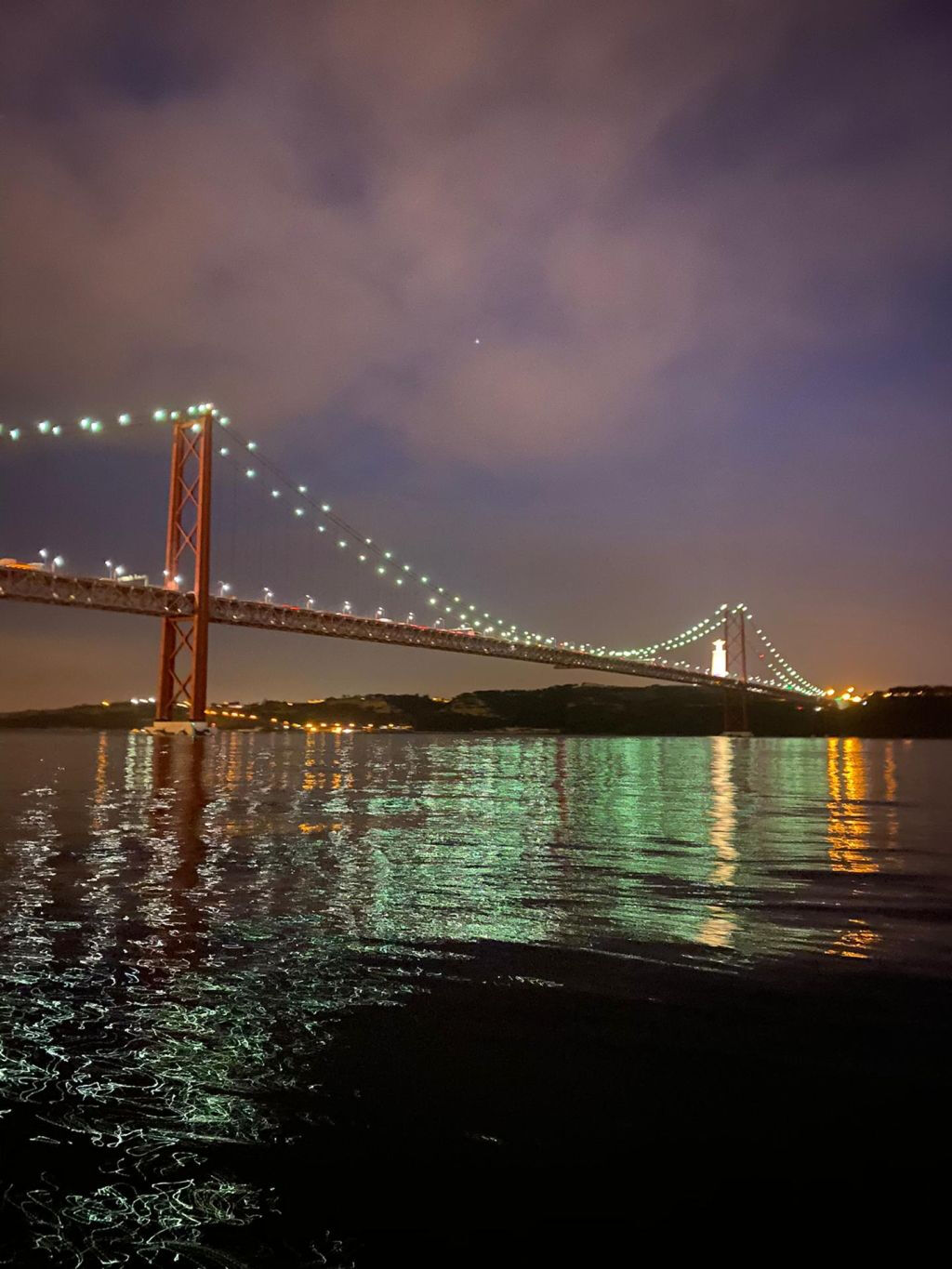 Lisboa: Excursión nocturna en velero de 2 horas desde Belém