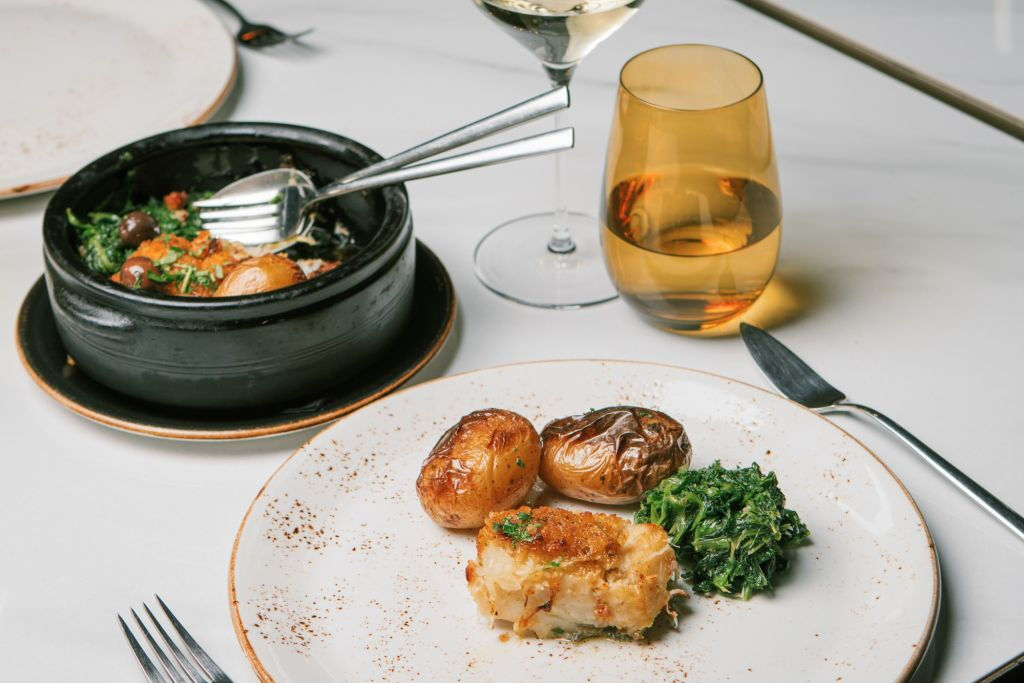 Il meglio di Porto - Fado dal vivo, vino di Porto e cena di Porto