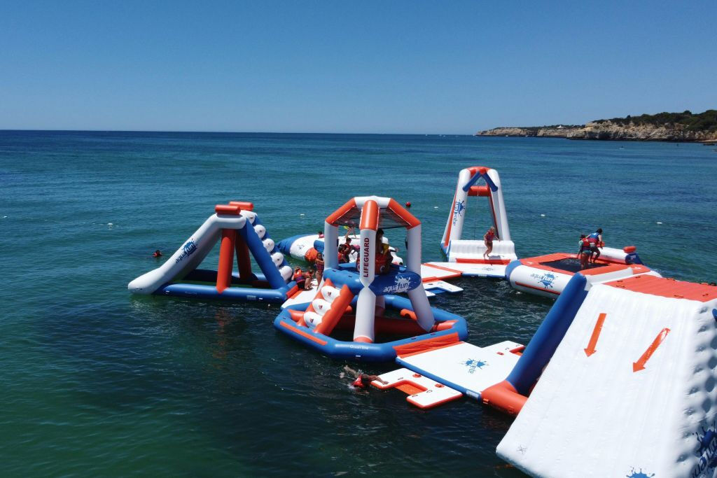 Armação de Pera: Ingresso para o Parque Aquático Inflável