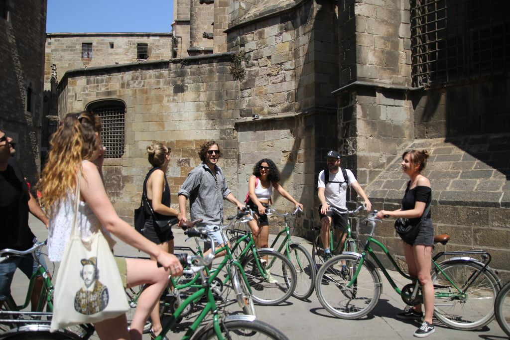 Barcelona City Bike Tour | Highlights and Hidden Gems