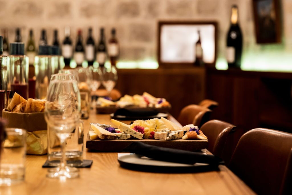 Paris: A melhor degustação de vinhos e queijos