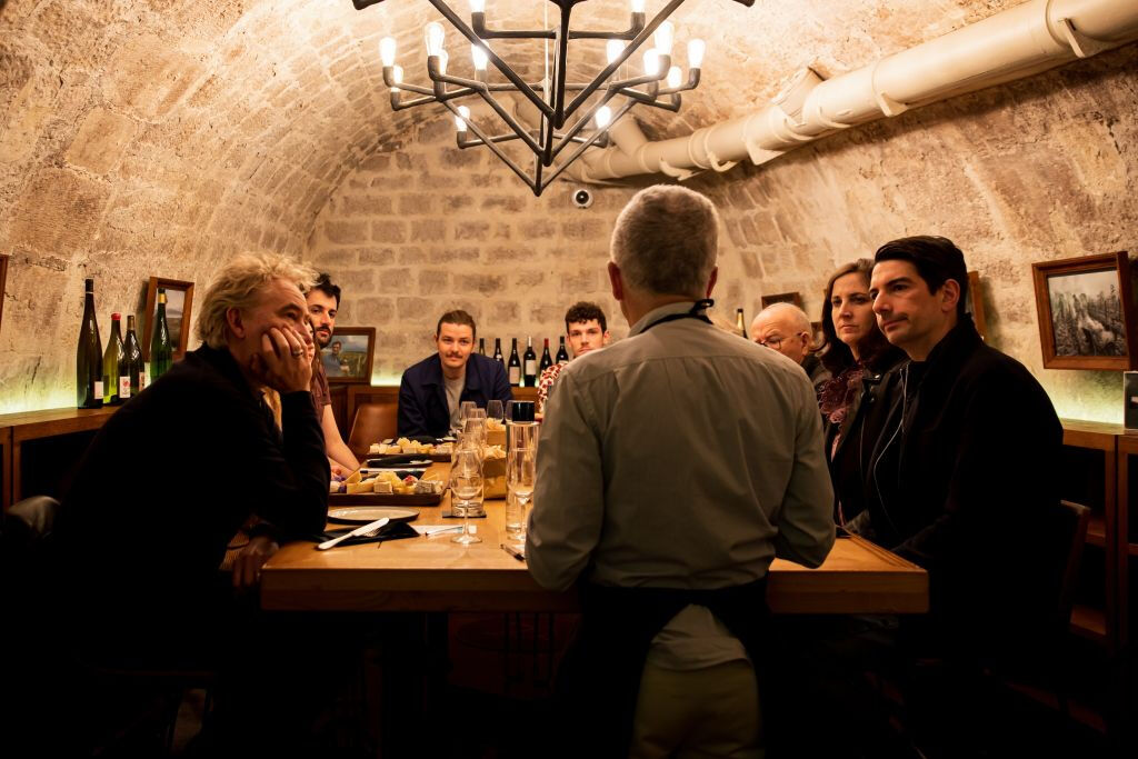 Paris: A melhor degustação de vinhos e queijos