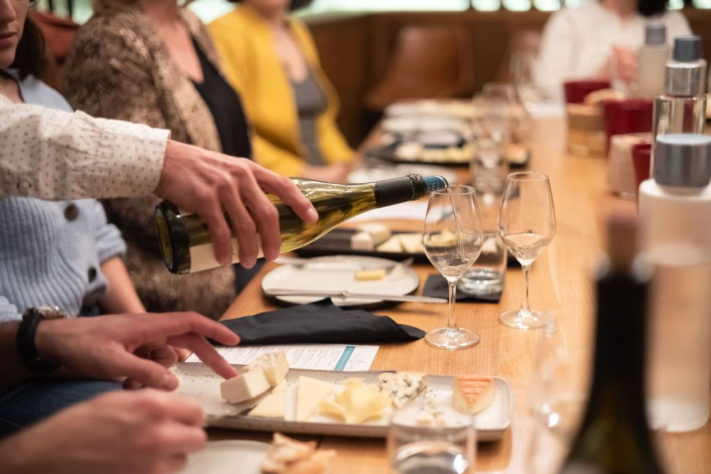 Paris: A melhor degustação de vinhos e queijos