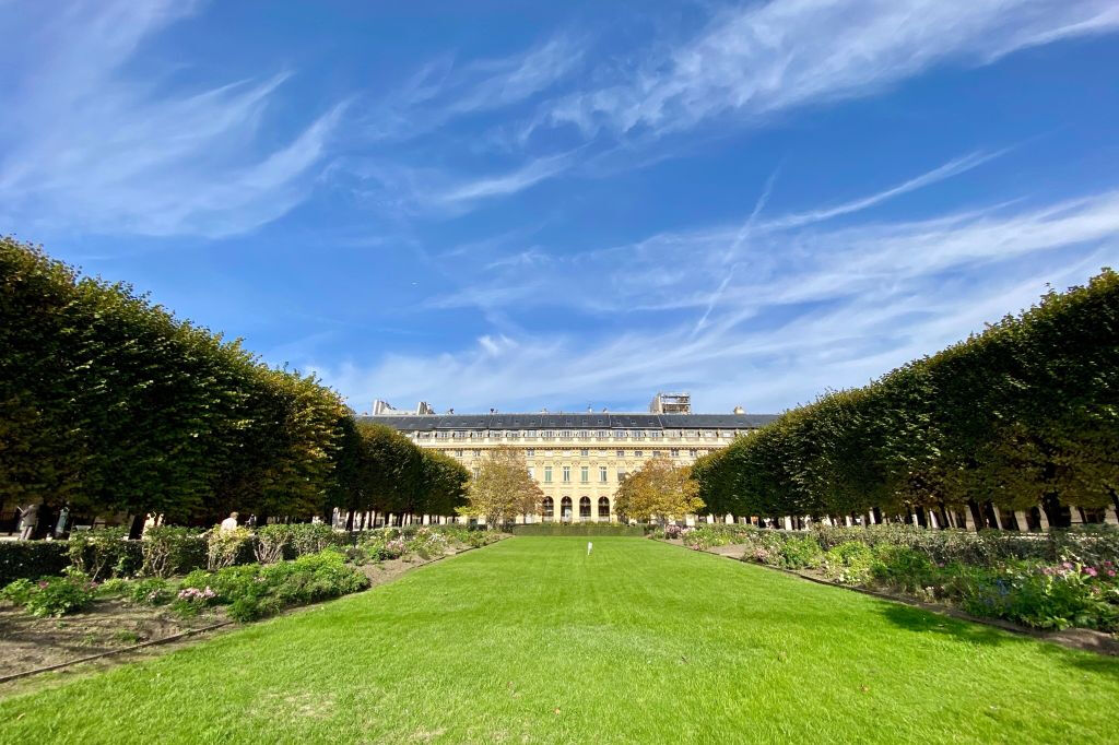 Paris : Palais Royal & Passages Couverts Smartphone Passeio a pé