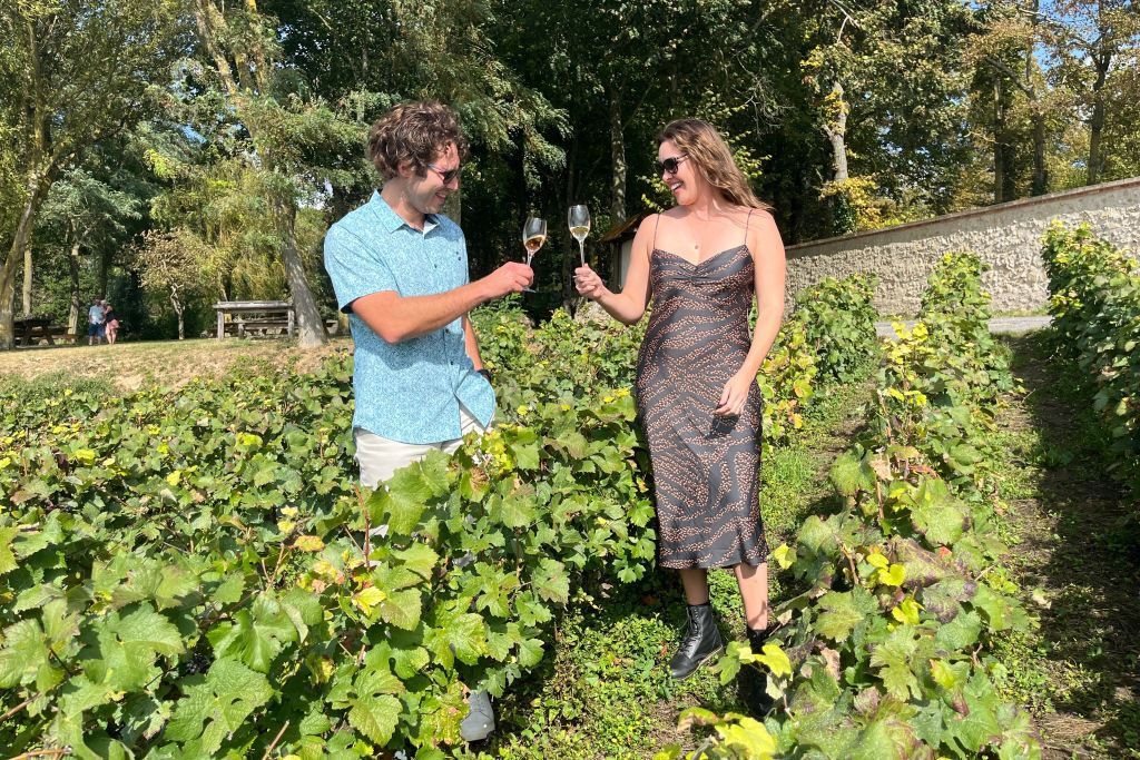 Reims: Degustação de champanhe com visita às adegas - Excursão de um dia saindo de Paris