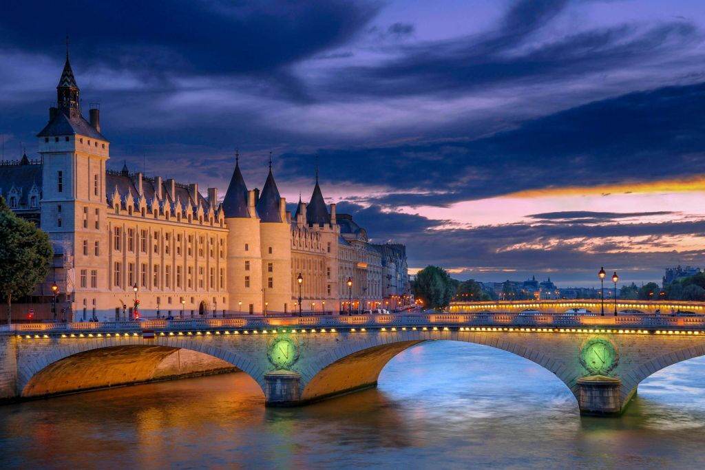 Parigi: Tour turistico con audioguida