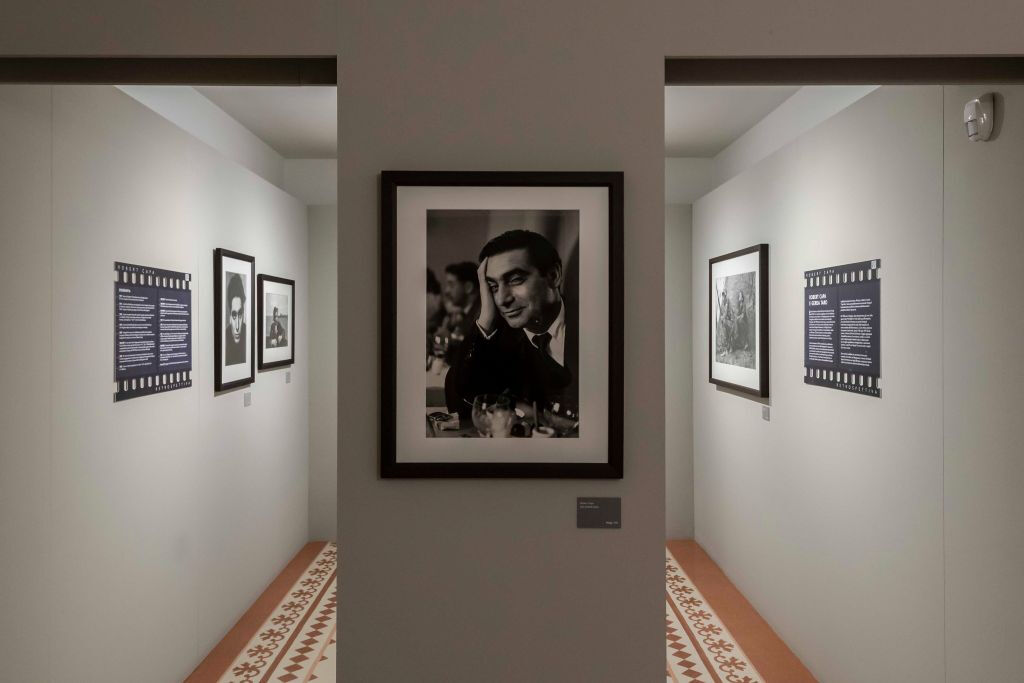 Villa Mussolini: Una vita in immagini di Frida Kahlo