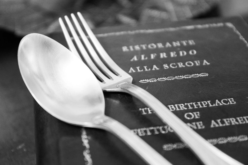 Alfredo alla Scrofa Restaurant: Menu with the Original Fettucine Alfredo