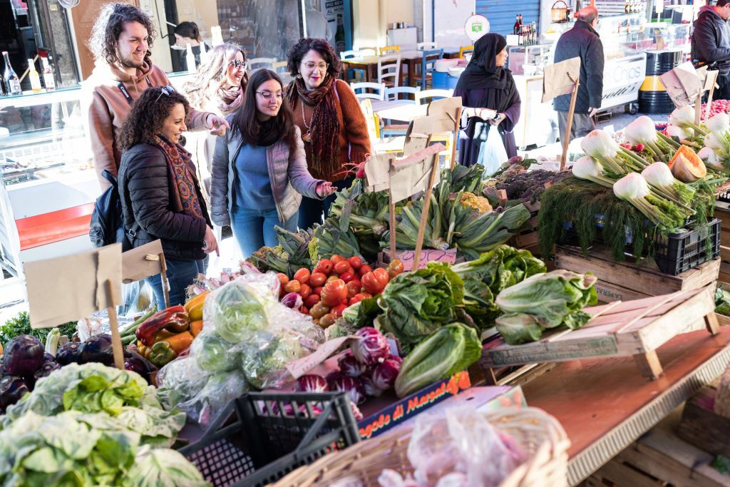 Rome: Market Tour + Private Cooking Class at Local's Home