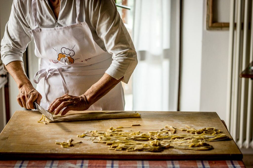 Visite d'un marché local et cours de cuisine chez l'habitant à Pompei