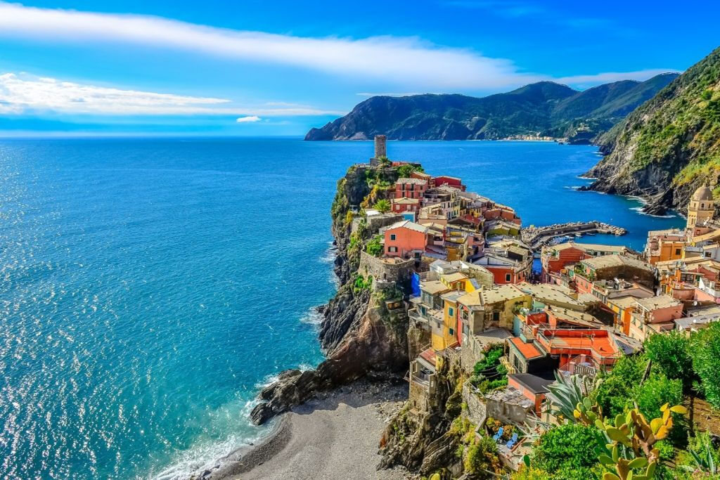Cinque Terre: Tour in barca da La Spezia + Aperitivo e bevande a bordo