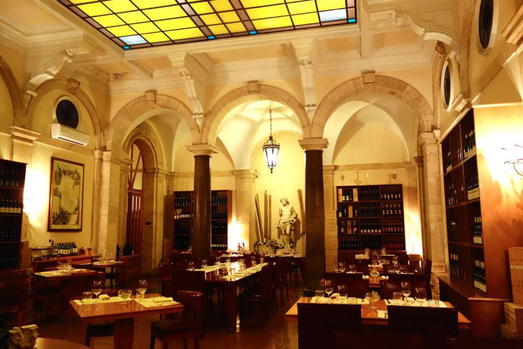Rome: Luxury Gourmet Dinner with Wine Pairing