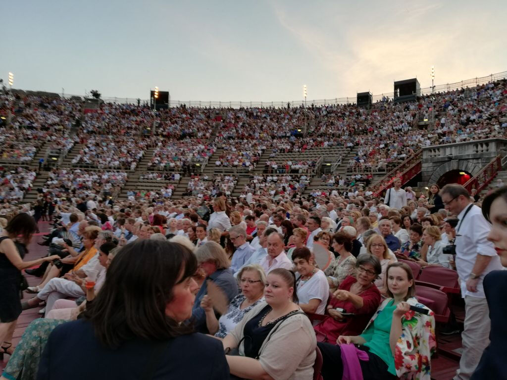 Verona Opera Arena: Opera Ticket and City Walking tour