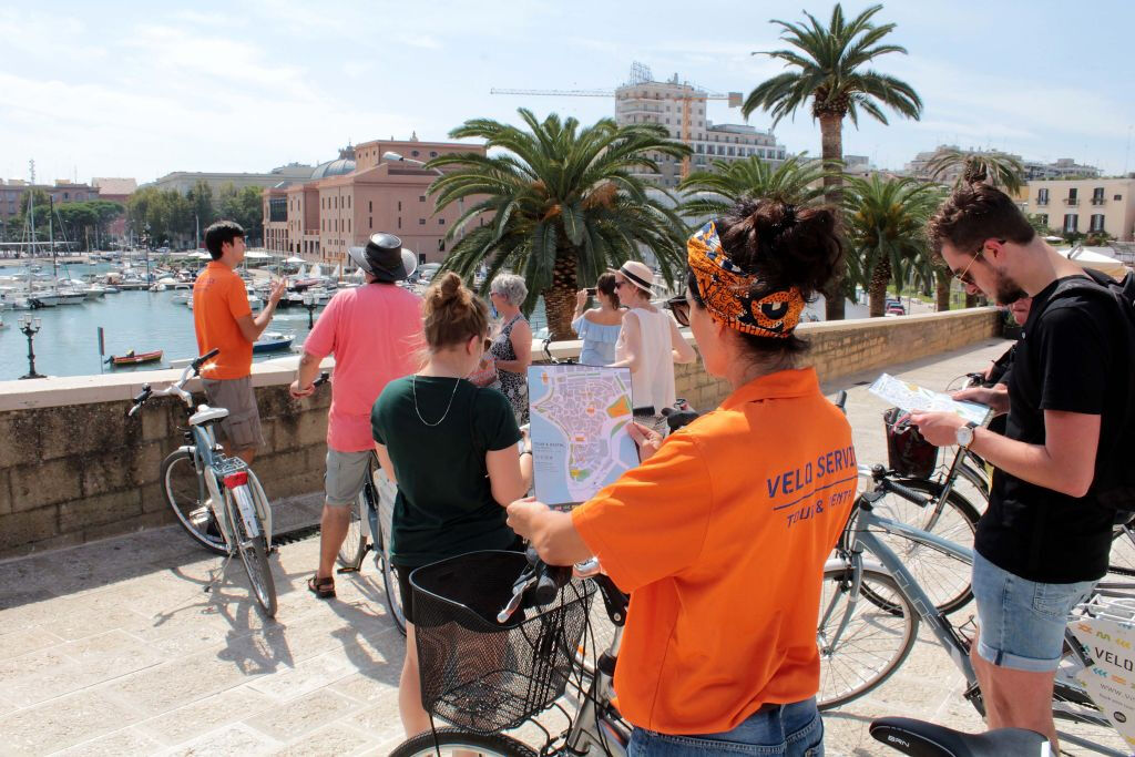 Bari Street Food: Tour a piedi o in bicicletta