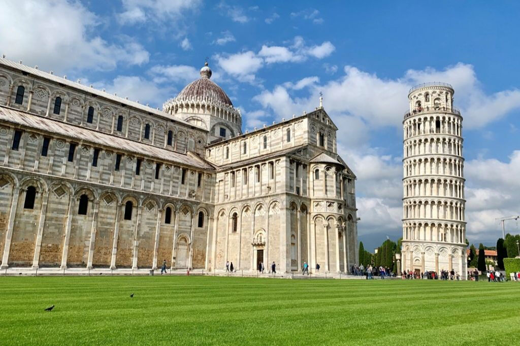 Pisa e Lucca: Viagem de um dia saindo de La Spezia