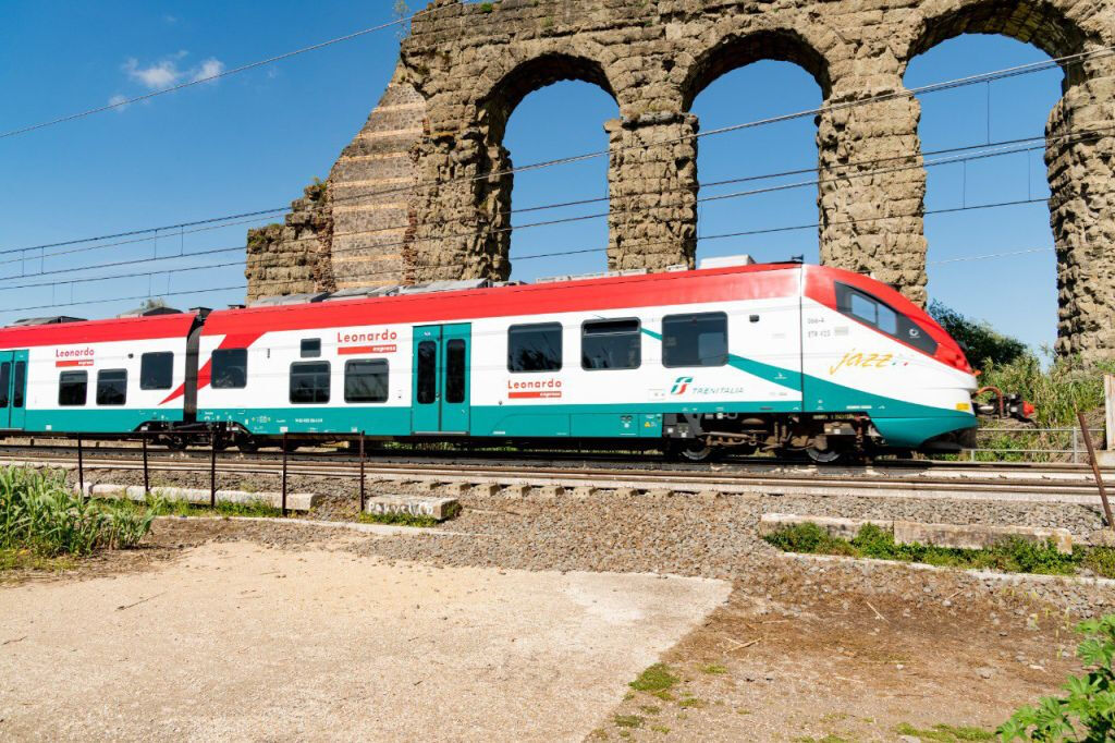 Leonardo Express: High Speed Train from Fiumicino Airport to Rome City Center