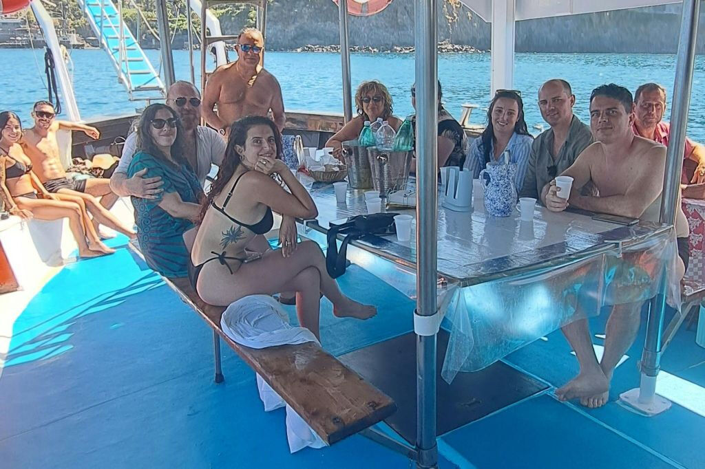 Cruzeiro de um dia para descobrir Ischia com almoço