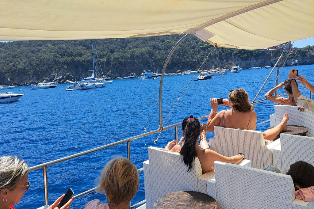 Cruzeiro de um dia para descobrir Ischia com almoço