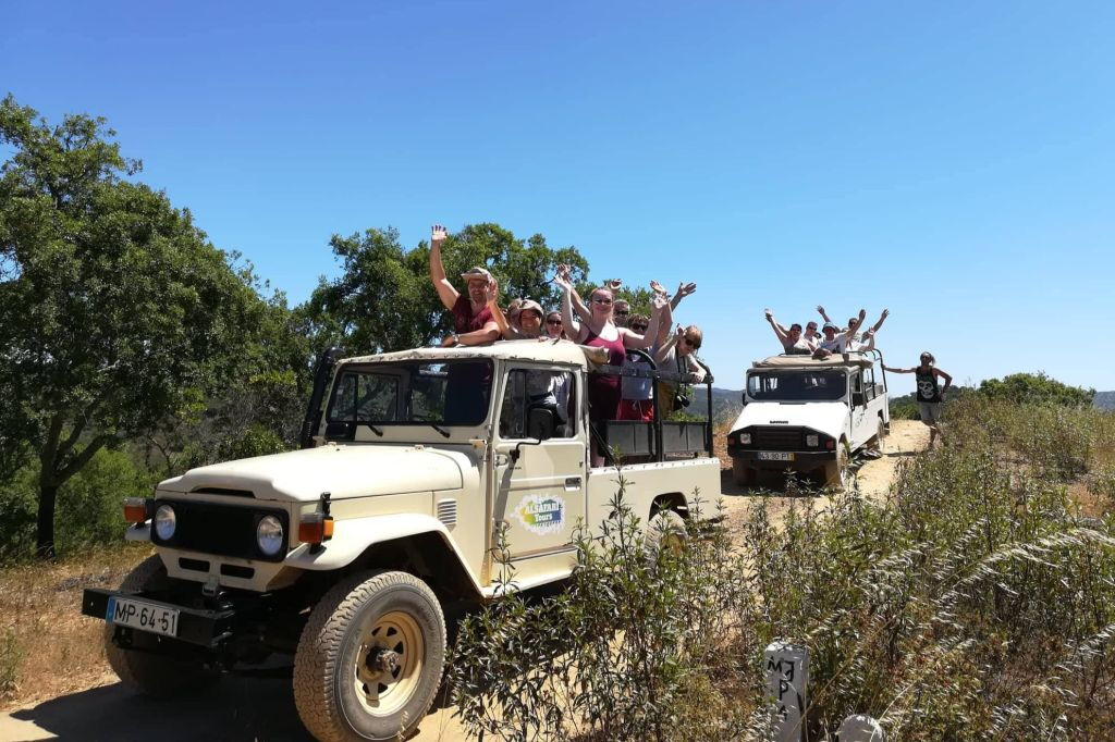 Tour in jeep al tramonto in Algarve con degustazioni