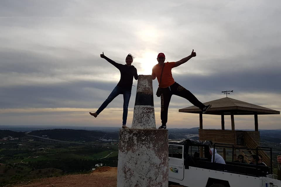 Tour in jeep al tramonto in Algarve con degustazioni