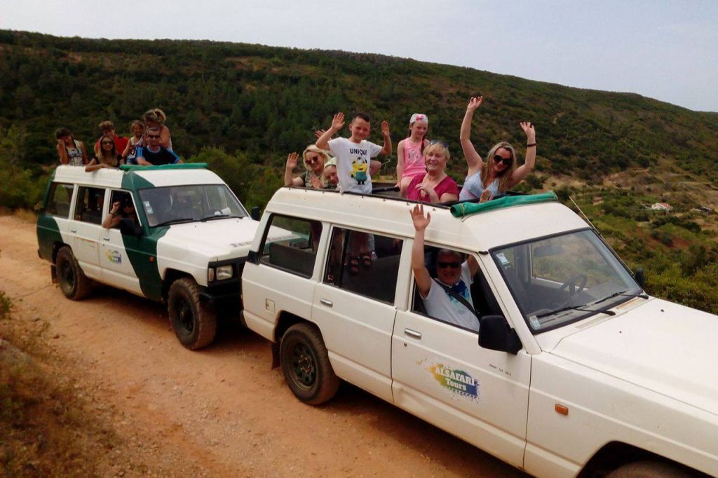 Algarve Full-Day Jeep Safari Tour with Lunch