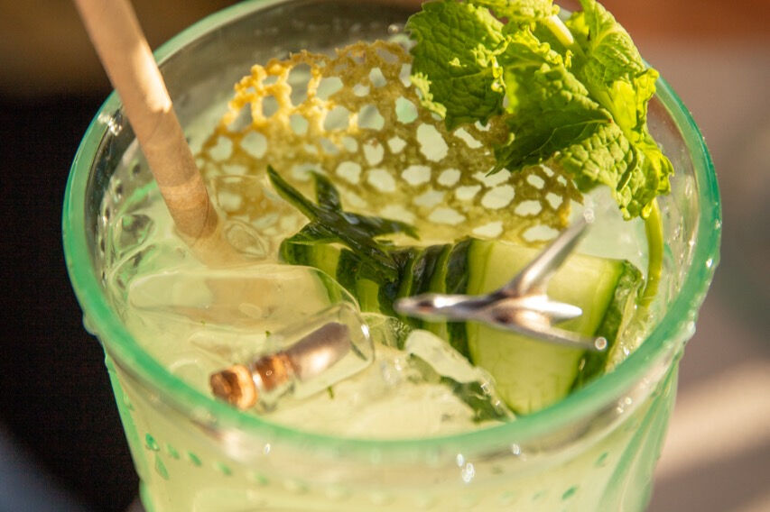 Cocktails Workshop and Sailing Cruise from Barcelona