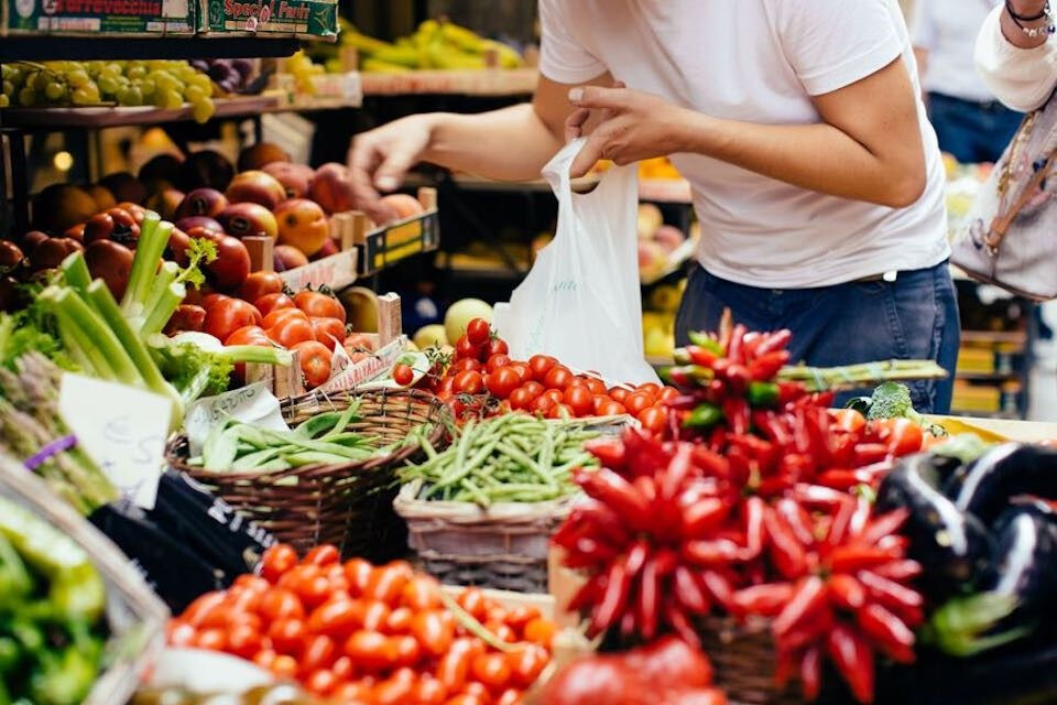 Florença: Aula de culinária com almoço em uma casa de fazenda + passeio pelo mercado local