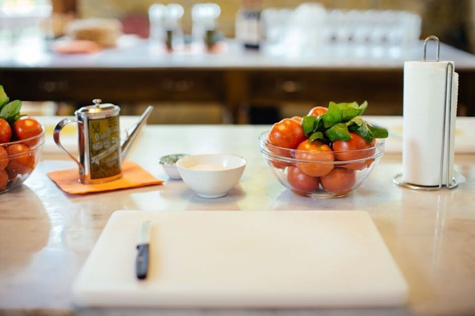 Florença: Aula de culinária com almoço em uma casa de fazenda + passeio pelo mercado local