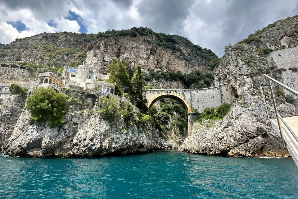 Costiera Amalfitana e Positano: Tour in barca con aperitivo e bagno + Gita di un giorno da Salerno