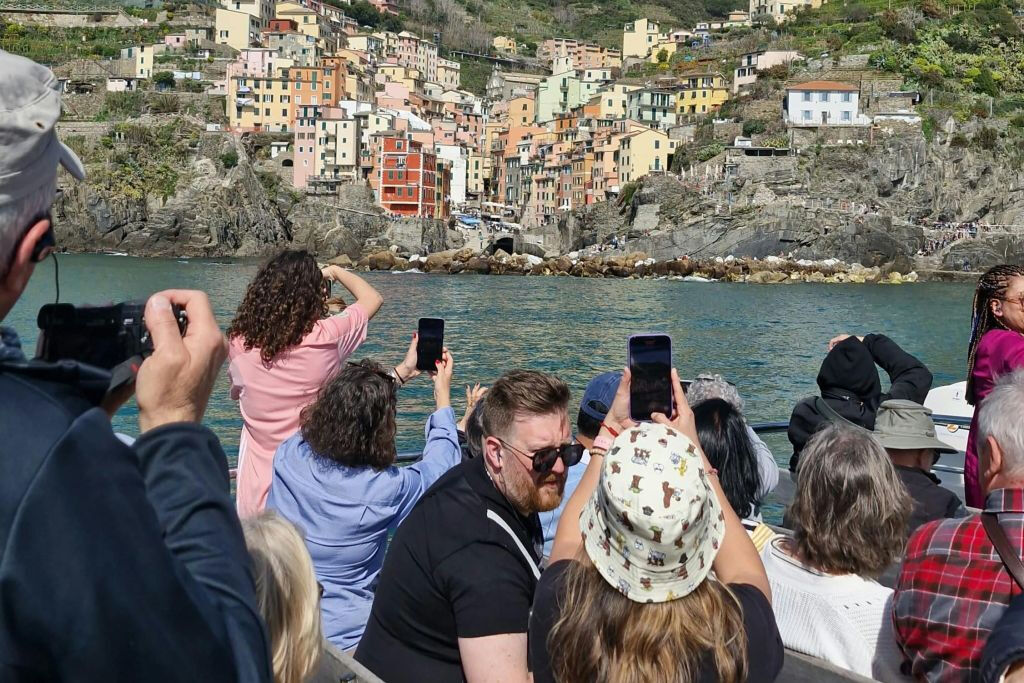 Cinque Terre & Portovenere: Day Trip + Boat Cruise from Milan