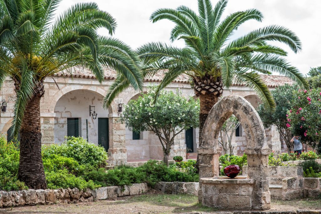 Menorca: Lazareto Island Guided Tour