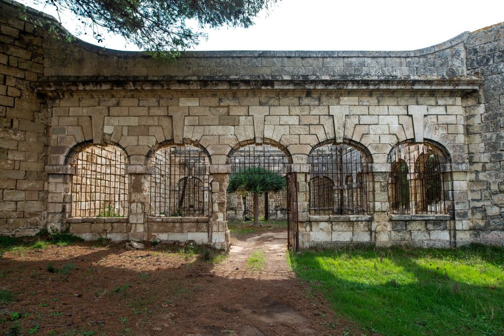 Menorca: Lazareto Island Guided Tour