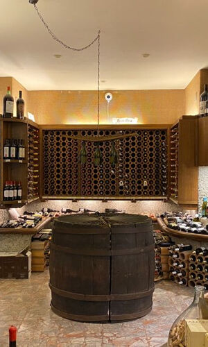 Firenze: Degustazione di vini + pranzo nel centro storico